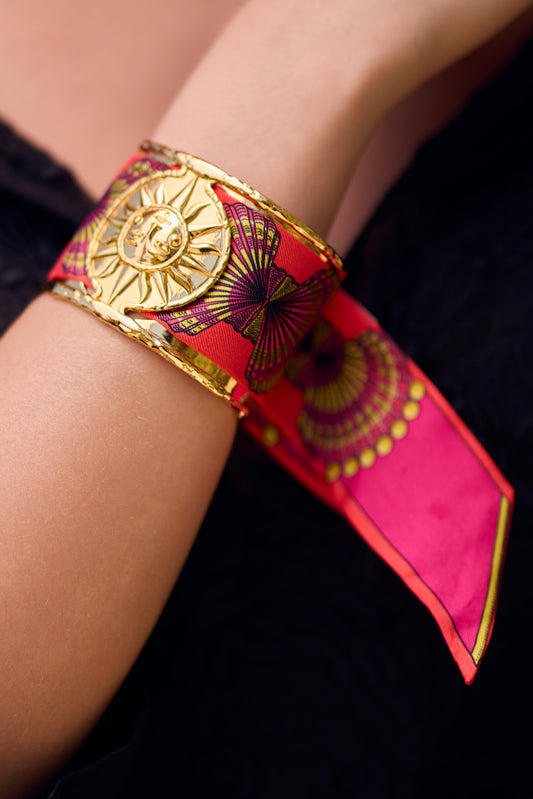 Bracelet with Lady Windermere's Fan Ribbon